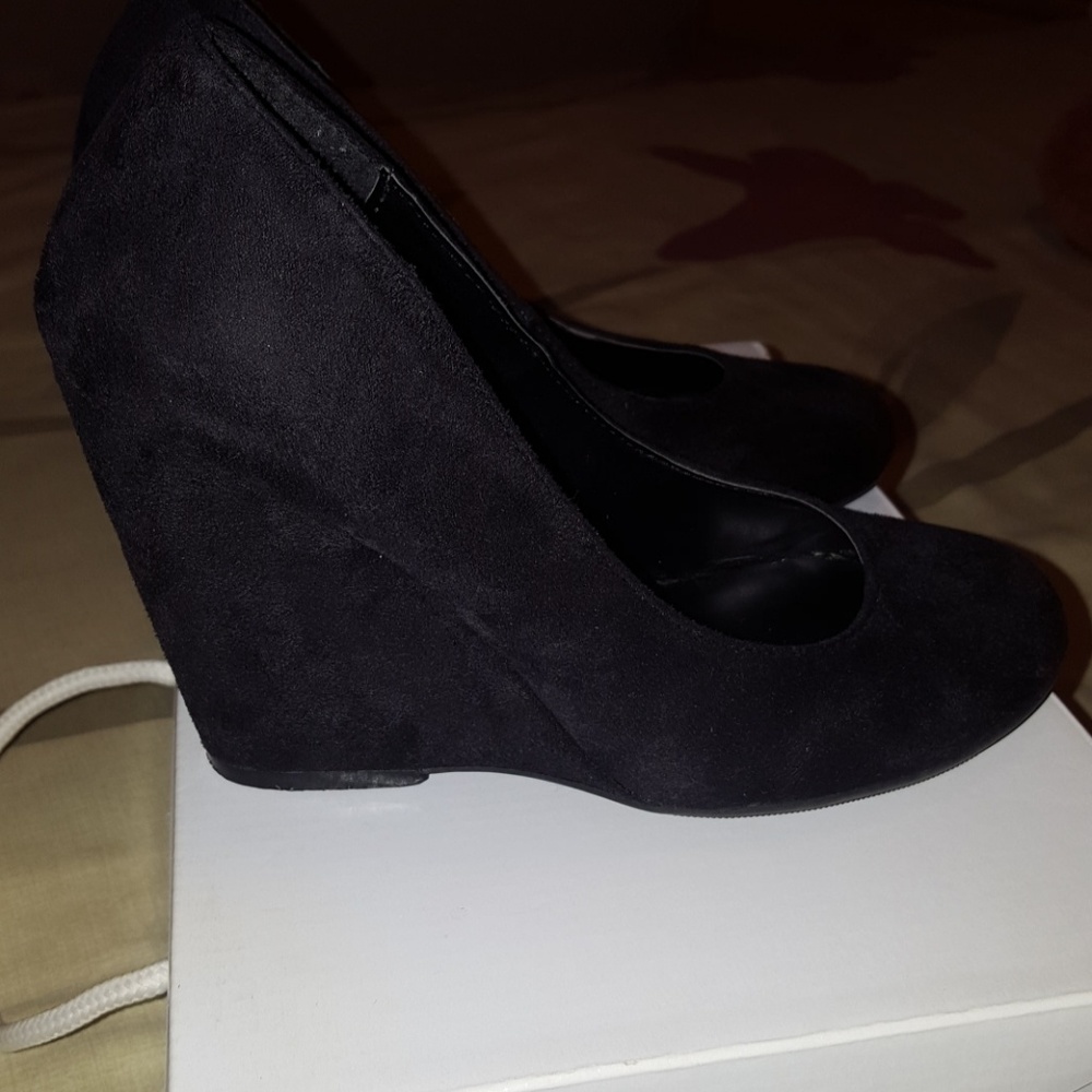 Call it Spring wedges - Picture 5 of 8